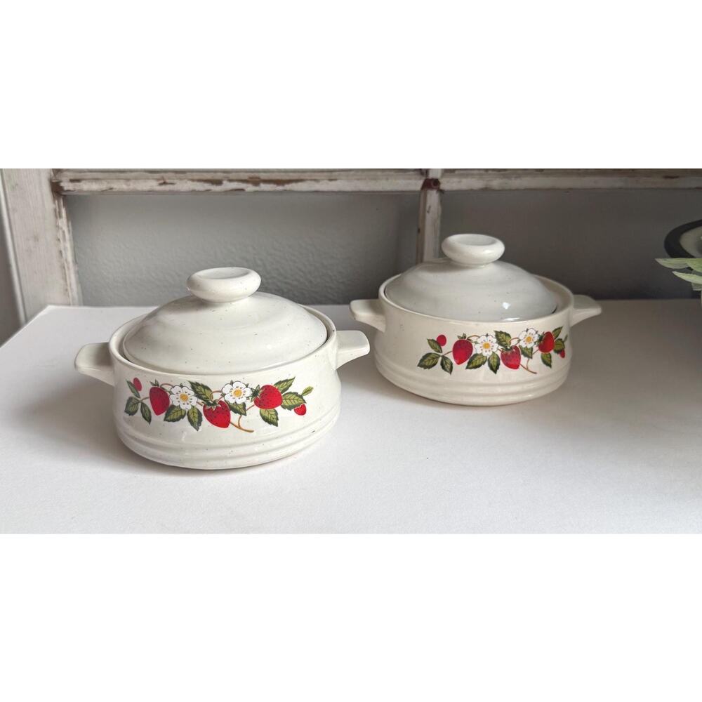Vintage Sheffield Strawberries ‘n Cream Lidded Bowls (2) – 1970s Japan Stoneware
